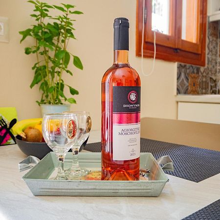 Dina Apartments Argostoli Eksteriør bilde