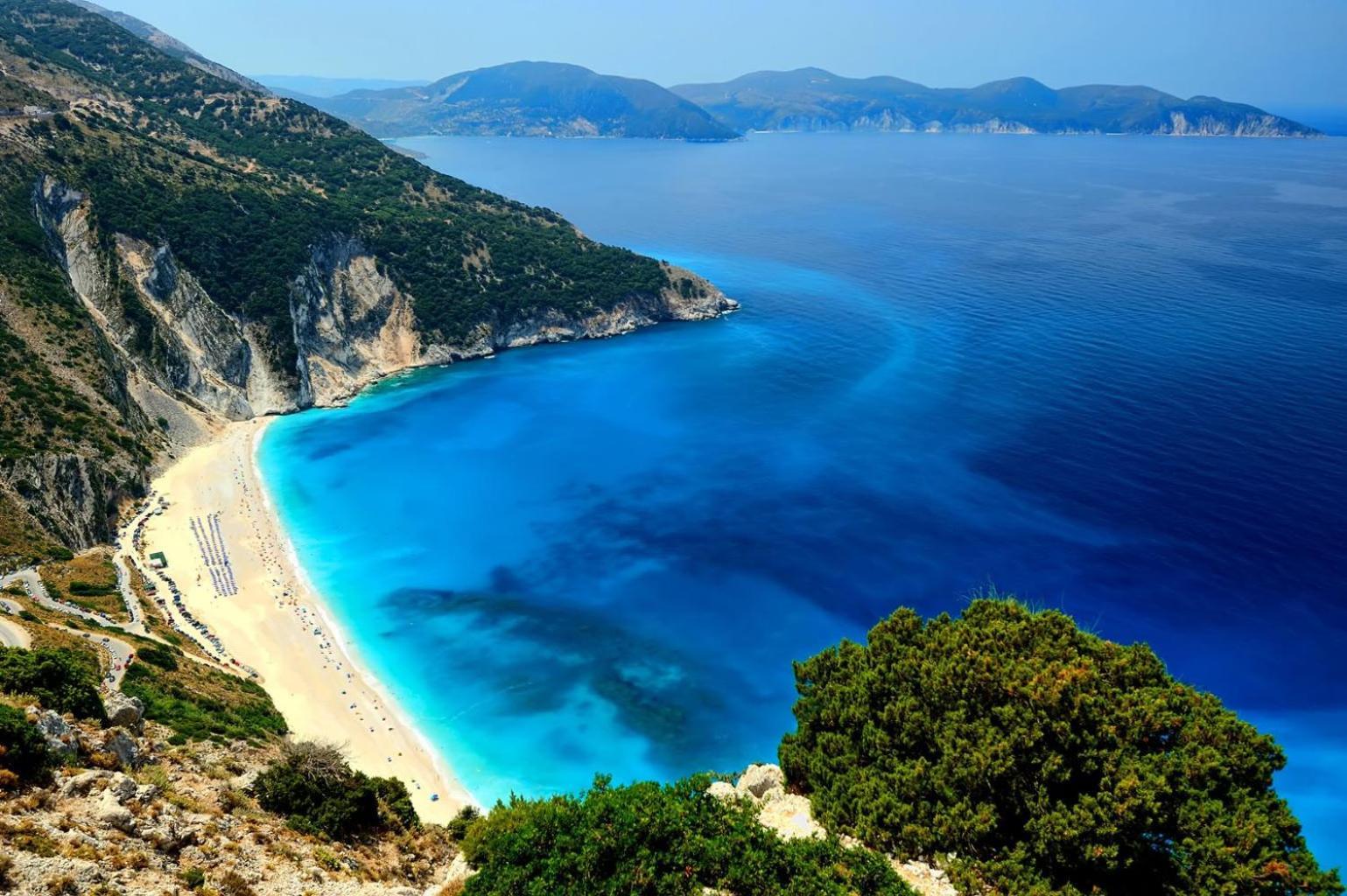 Dina Apartments Argostoli Eksteriør bilde
