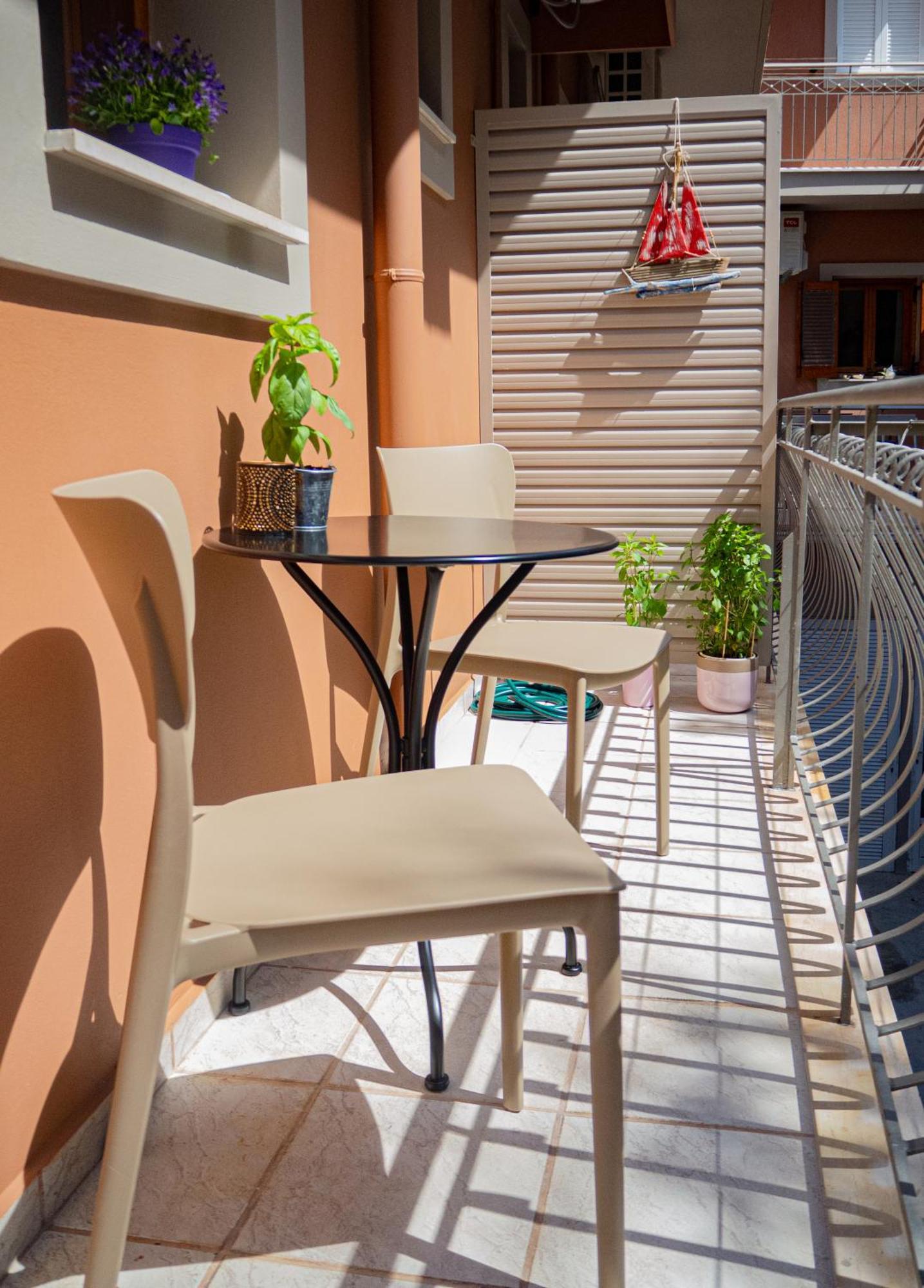 Dina Apartments Argostoli Eksteriør bilde