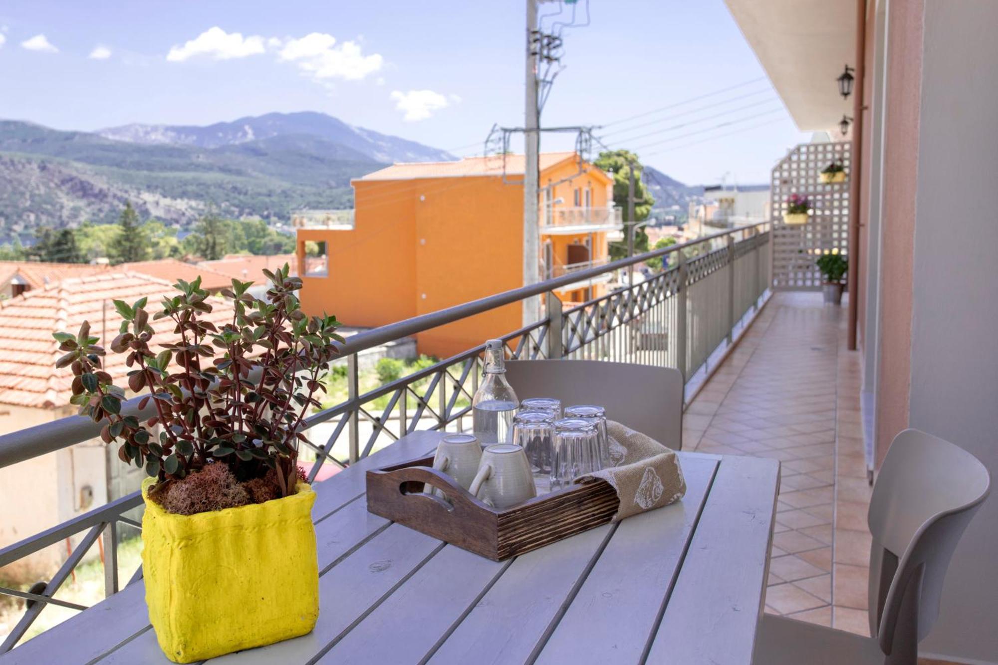 Dina Apartments Argostoli Eksteriør bilde