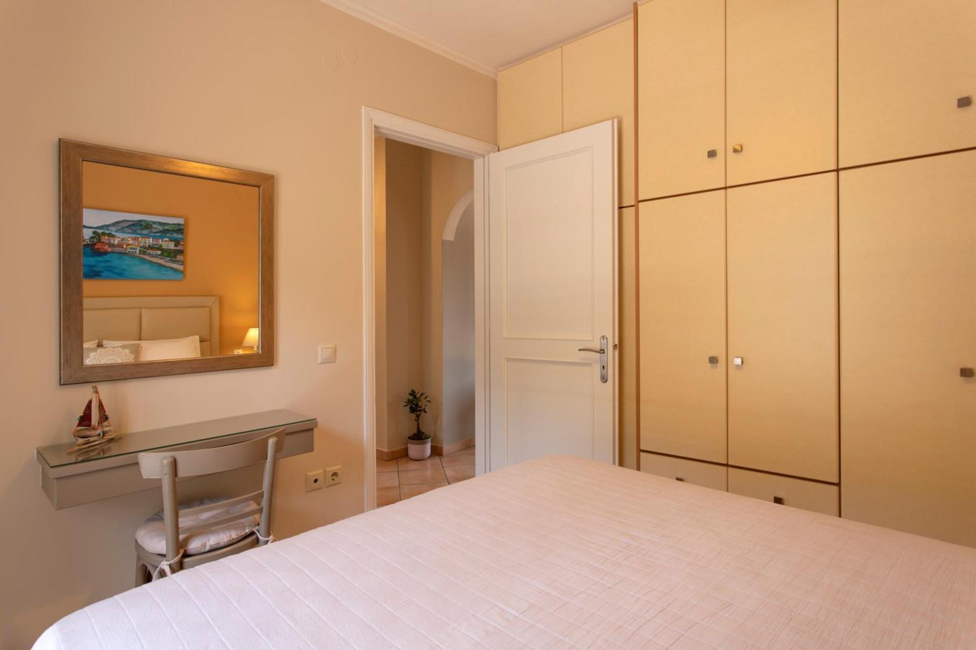 Dina Apartments Argostoli Eksteriør bilde
