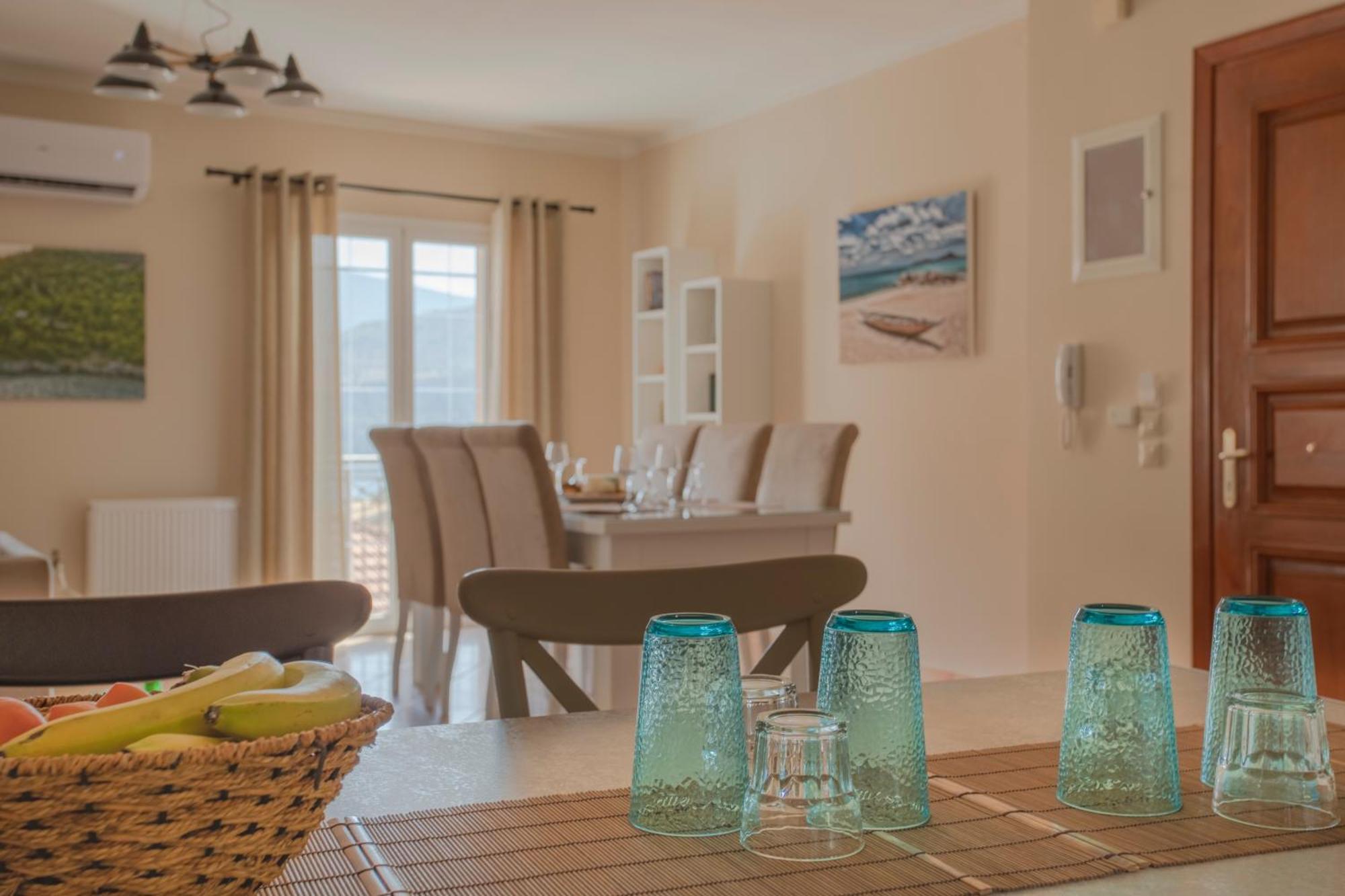 Dina Apartments Argostoli Eksteriør bilde