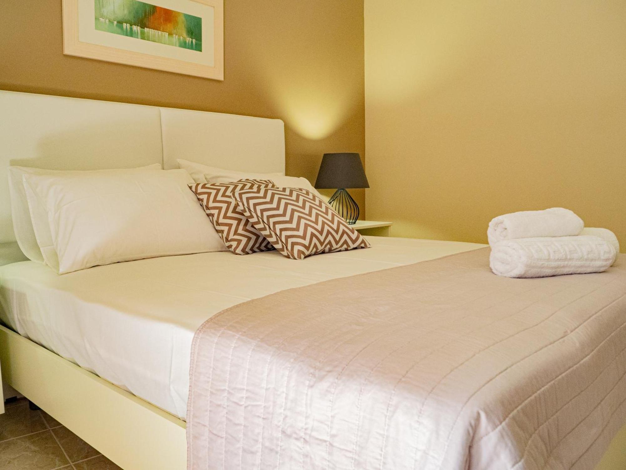 Dina Apartments Argostoli Eksteriør bilde